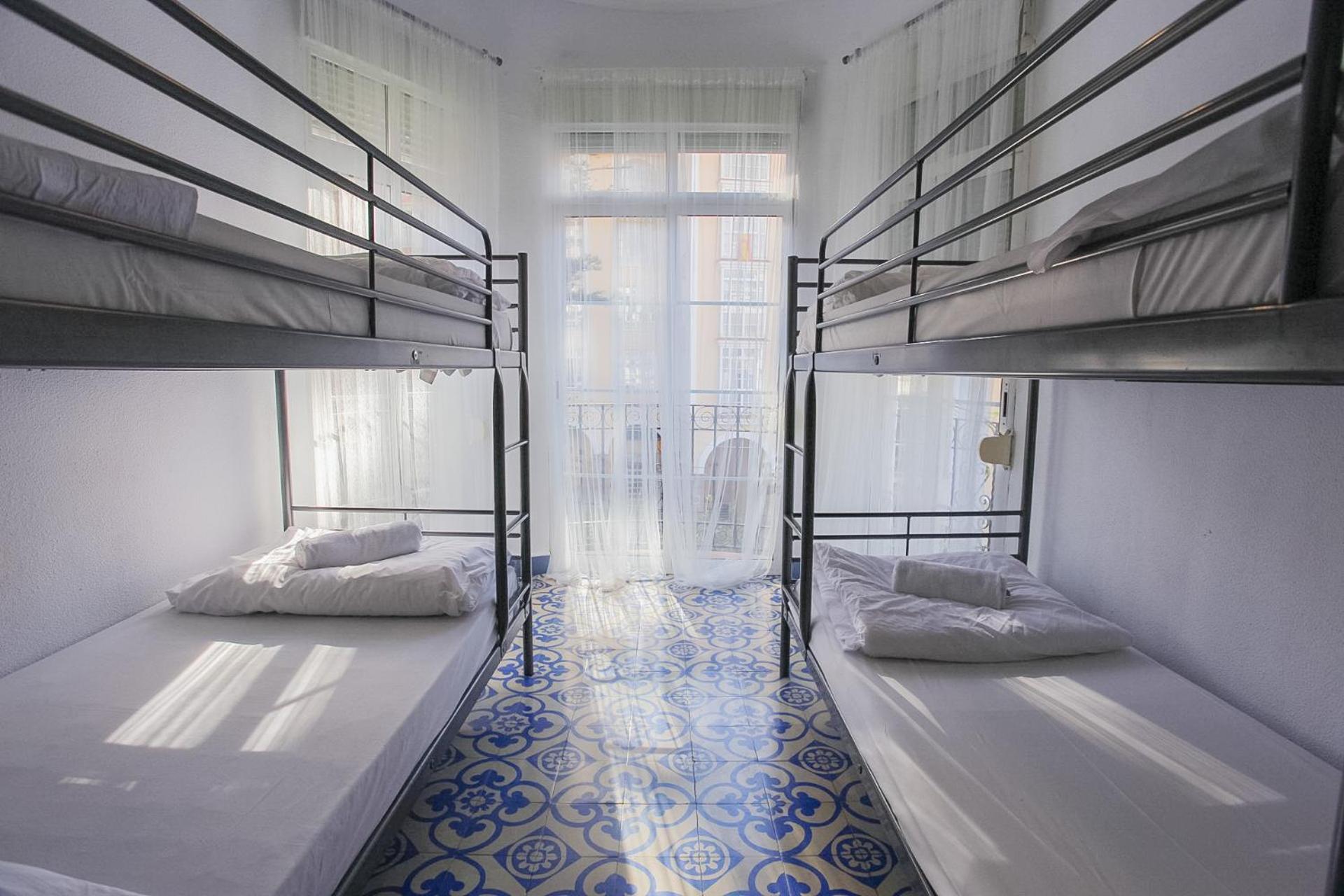 Barbatuke Conde Hostel Malaga Bagian luar foto